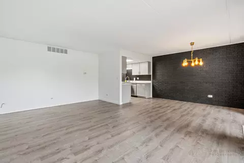 Living - 100 S Main St #13, Algonquin, IL 60102 photo 2 of 2