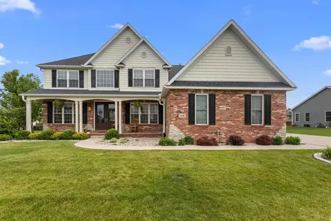 1408 Alydar Dr, Mahomet, IL 61853