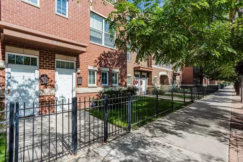 2312 E 71st St #B, Chicago, IL 60649