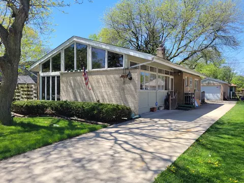 706 Kemman Ave, La Grange Park, IL 60526