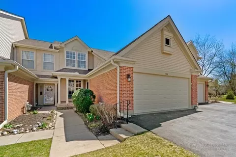 520 Pembrook Ct S, Crystal Lake, IL 60014