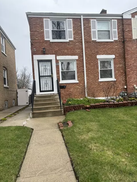 329 Hyde Park Ave, Bellwood, IL 60104