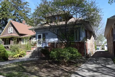 818 N Marion St, Oak Park, IL 60302