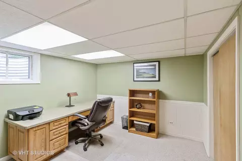 335 Pleasant St, Hoffman Estates, IL 60169 photo 14