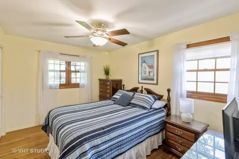 335 Pleasant St, Hoffman Estates, IL 60169 photo 7