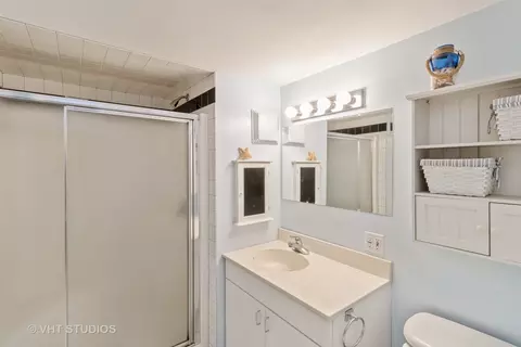 335 Pleasant St, Hoffman Estates, IL 60169 photo 15