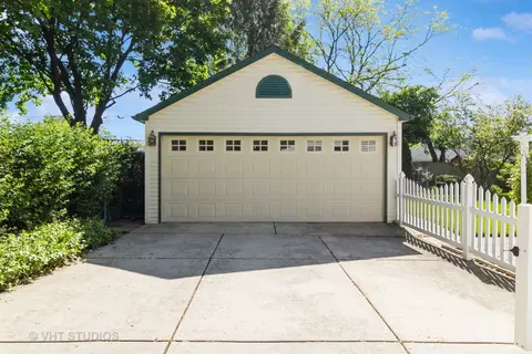 335 Pleasant St, Hoffman Estates, IL 60169 photo 16