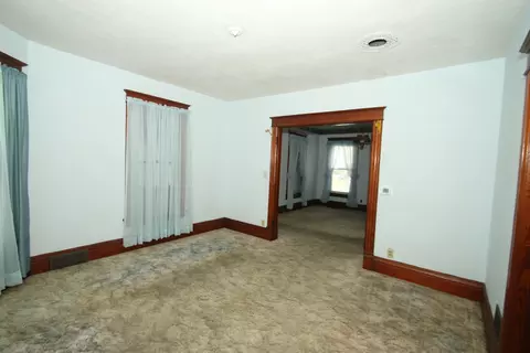 Living - 105 E Grove St, Capron, IL 61012 photo 3 of 4