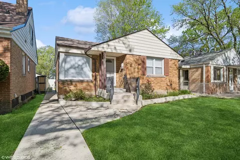 8038 S Saint Louis Ave, Chicago, IL 60652
