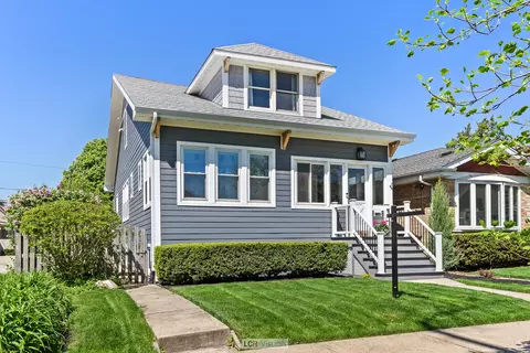 7056 N Overhill Ave, Chicago, IL 60631