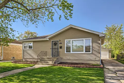 664 E 162nd Pl, South Holland, IL 60473