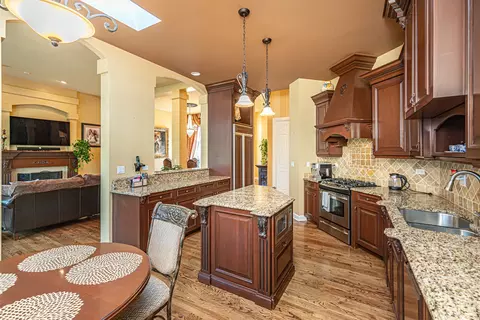 2333 Glen Eagles Ln, Riverwoods, IL 60015 photo 17