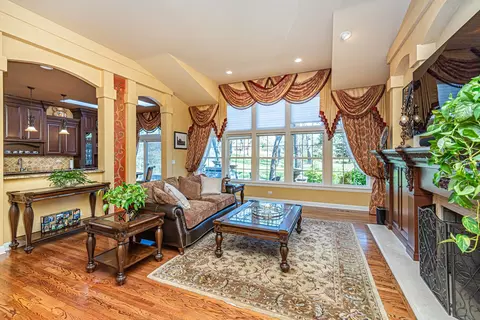 2333 Glen Eagles Ln, Riverwoods, IL 60015 photo 6