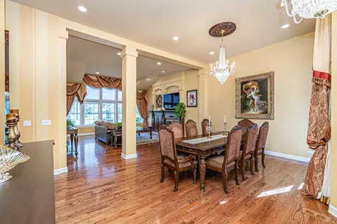 2333 Glen Eagles Ln, Riverwoods, IL 60015 photo 11