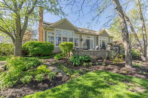 2333 Glen Eagles Ln, Riverwoods, IL 60015 photo 2