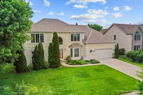 2408 Cloverdale Rd, Naperville, IL 60564