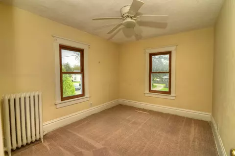Bedroom - 605 E Wilson St, Batavia, IL 60510 photo 2 of 5