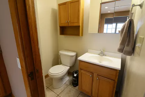Bath - 605 E Wilson St, Batavia, IL 60510 photo 1 of 2