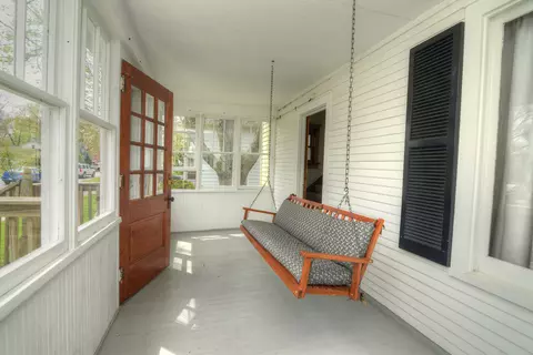 Exterior - 605 E Wilson St, Batavia, IL 60510 photo 12 of 13