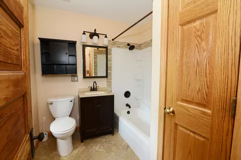 Bath - 605 E Wilson St, Batavia, IL 60510 photo 2 of 2
