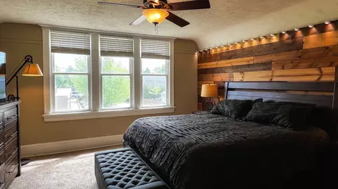 Bedroom - 101 S State St, Bloomington, IL 61701 photo 1 of 8
