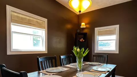 Dining - 101 S State St, Bloomington, IL 61701 photo 3 of 4