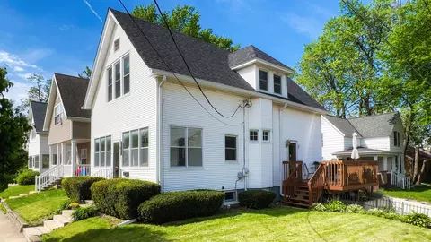 Exterior - 101 S State St, Bloomington, IL 61701 photo 5 of 11