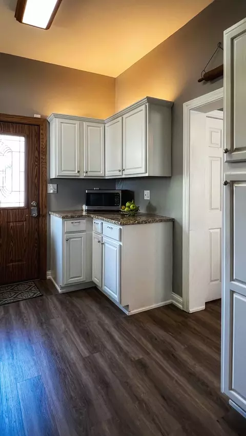 Kitchen - 101 S State St, Bloomington, IL 61701 photo 6 of 7