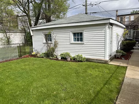 Exterior - 4946 W Walton St, Chicago, IL 60651 photo 2 of 2