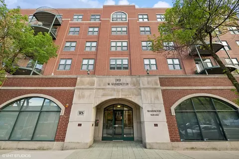 1301 W Washington Blvd #406, Chicago, IL 60607