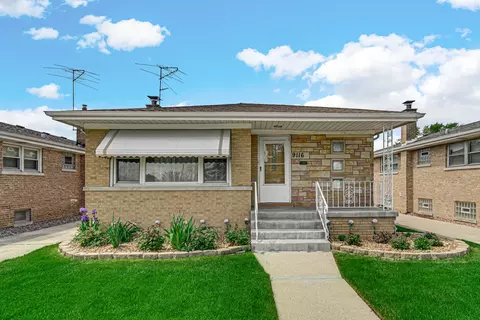 9116 S Saint Louis Ave, Evergreen Park, IL 60805