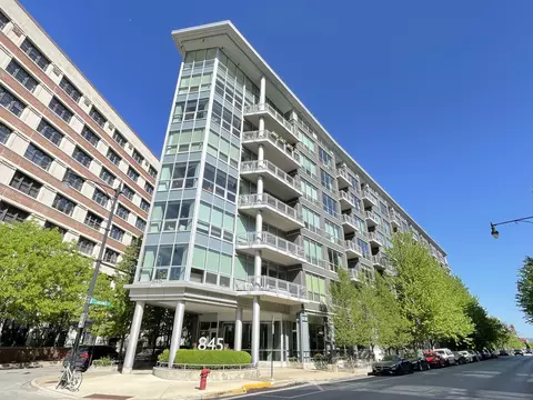 845 N Kingsbury St #510, Chicago, IL 60610