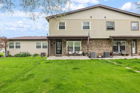 19520 116th Ave #B, Mokena, IL 60448