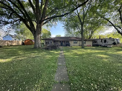 407 E Washington St, Gardner, IL 60424 photo 4