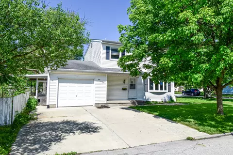 928 E Prairie St, Pontiac, IL 61764
