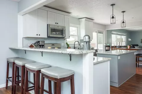 Kitchen - 1115 Monroe Dr, Bartlett, IL 60103 photo 1 of 4