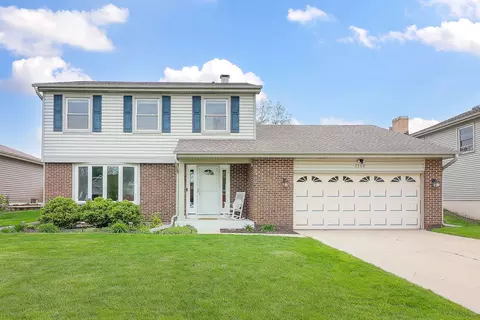 1115 Monroe Dr, Bartlett, IL 60103