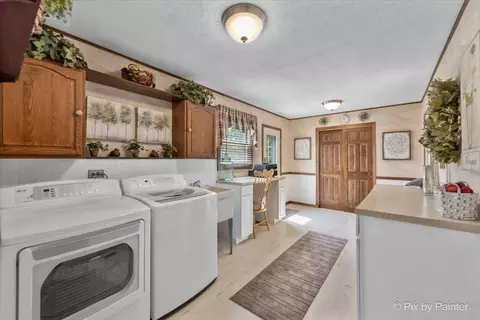 Other - 1405 Michelline Ct, Hoffman Estates, IL 60192 photo 1 of 7