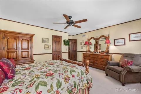 Bedroom - 1405 Michelline Ct, Hoffman Estates, IL 60192 photo 8 of 8