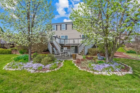 Exterior - 1405 Michelline Ct, Hoffman Estates, IL 60192 photo 6 of 14