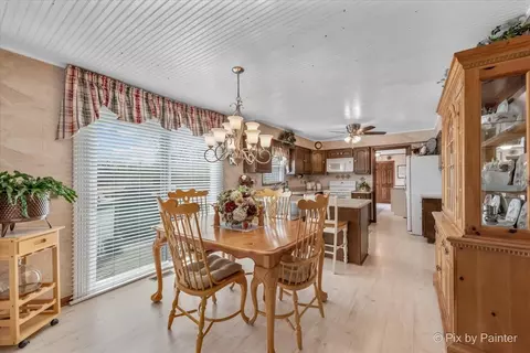 Dining - 1405 Michelline Ct, Hoffman Estates, IL 60192 photo 3 of 5