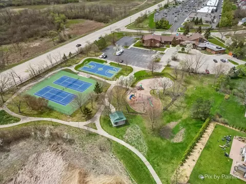View/Area - 1405 Michelline Ct, Hoffman Estates, IL 60192 photo 11 of 12