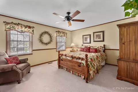 Bedroom - 1405 Michelline Ct, Hoffman Estates, IL 60192 photo 7 of 8