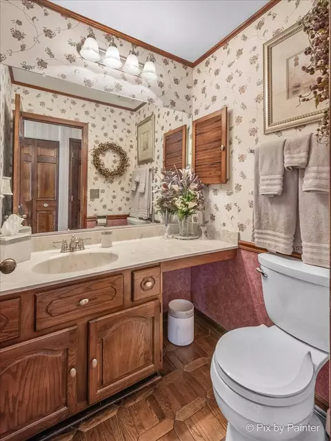 Bath - 1405 Michelline Ct, Hoffman Estates, IL 60192 photo 1 of 4