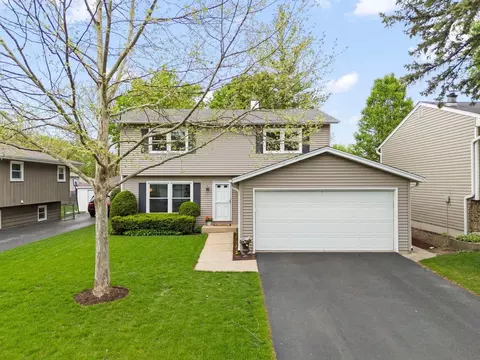 1413 Dawes Ave, Wheaton, IL 60189
