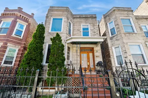 822 N Campbell Ave, Chicago, IL 60622