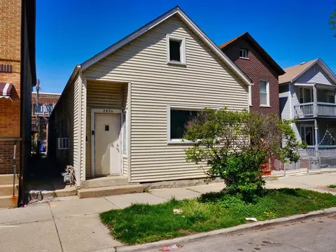 2856 S Emerald Ave, Chicago, IL 60616