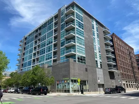 225 S Sangamon St #910, Chicago, IL 60607