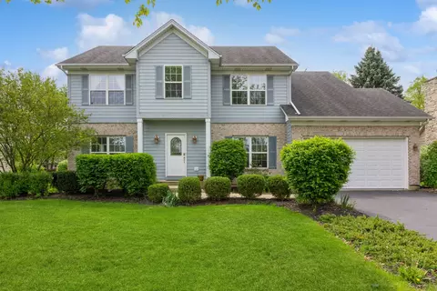 705 Queens Gate Cir, Sugar Grove, IL 60554