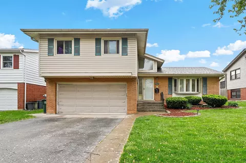 19037 Jonathan Ln, Homewood, IL 60430